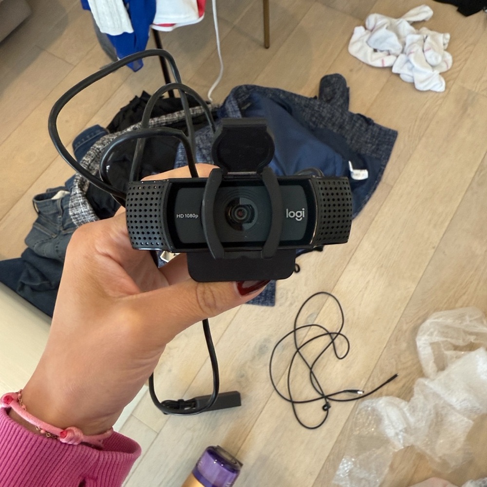 Logitech Black HD Webcam with Cover